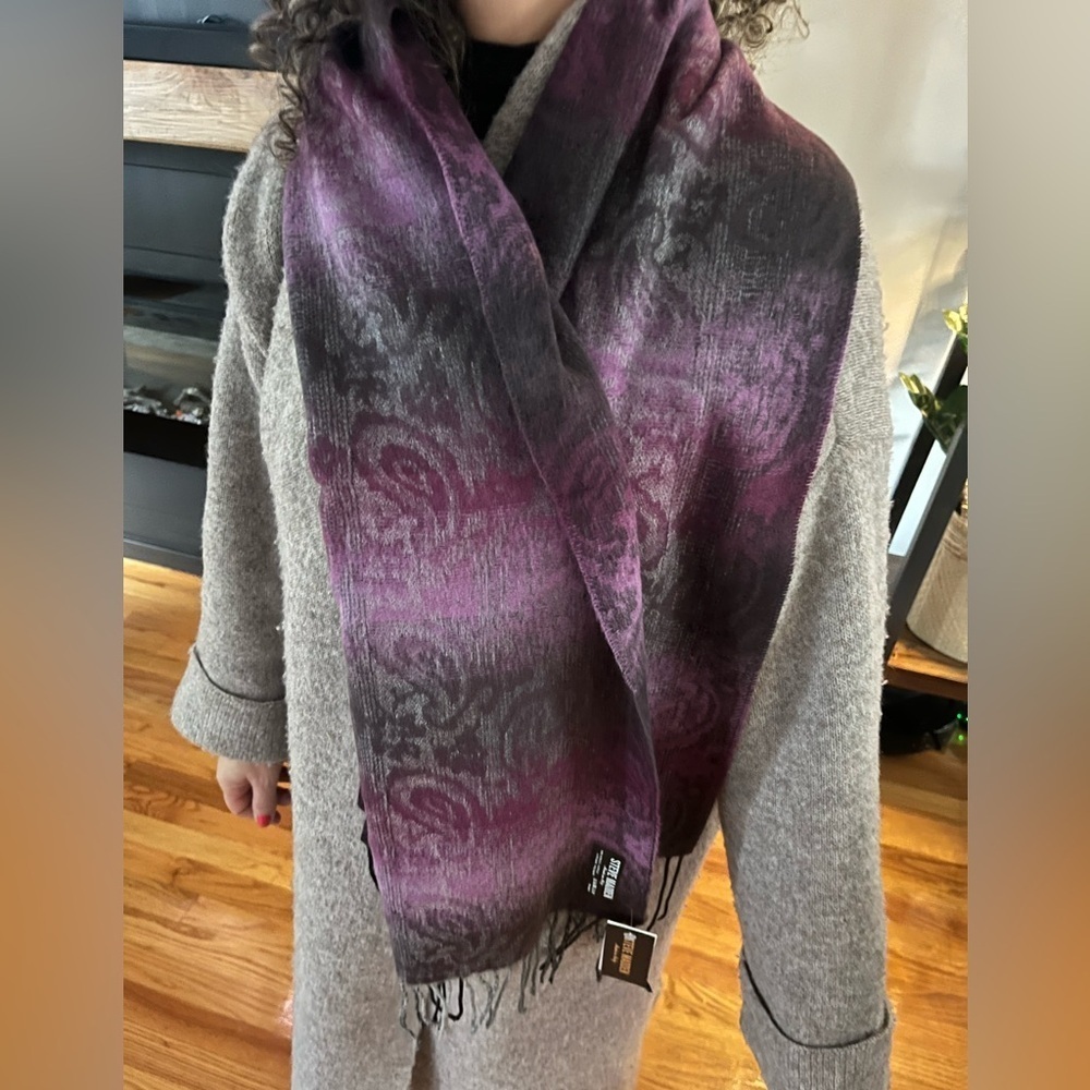 STEVE MADDEN Purple Mid Weight Ombre Paisley Muffler Scarf - Picture 4 of 7